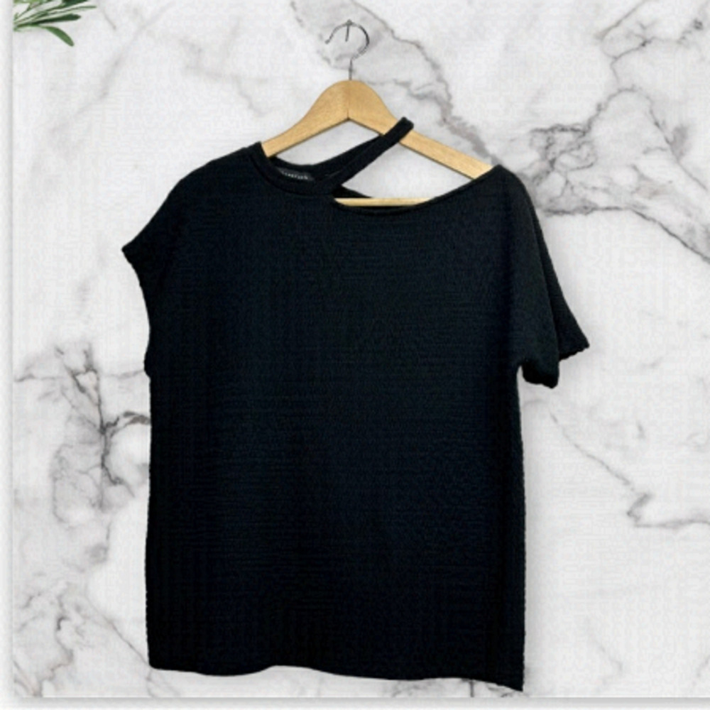 Gibsonlook Asymmetrical Short Sleeve Cut Out Top Size Large